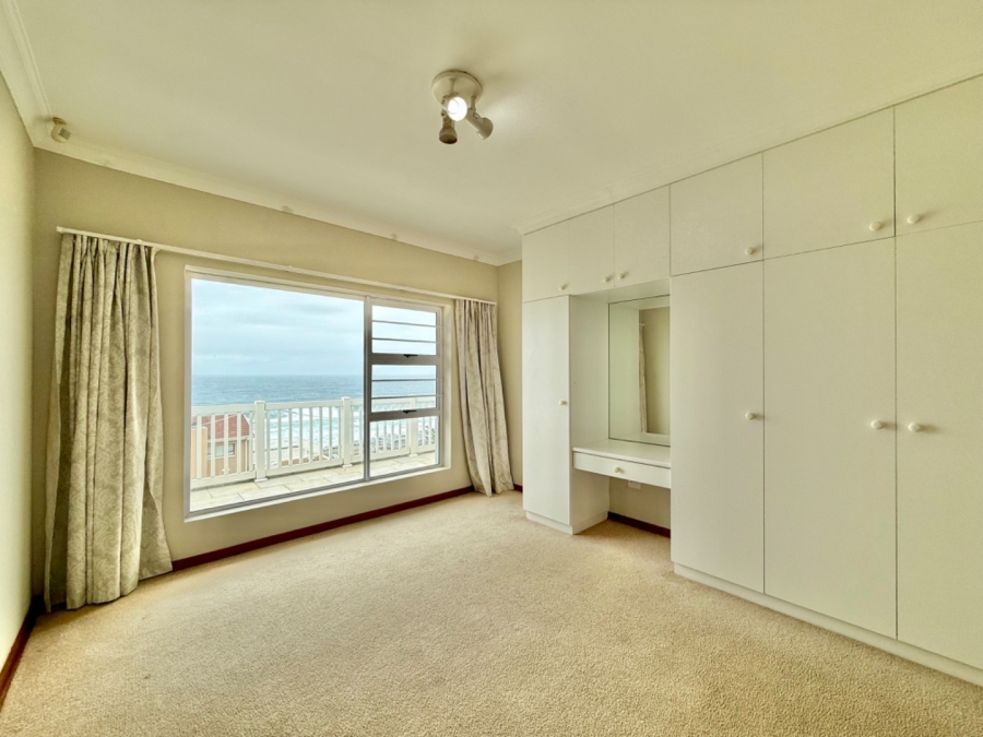 5 Bedroom Property for Sale in Seaview Eastern Cape